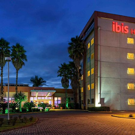ホテル Ibis ピラシカーバ エクステリア 写真